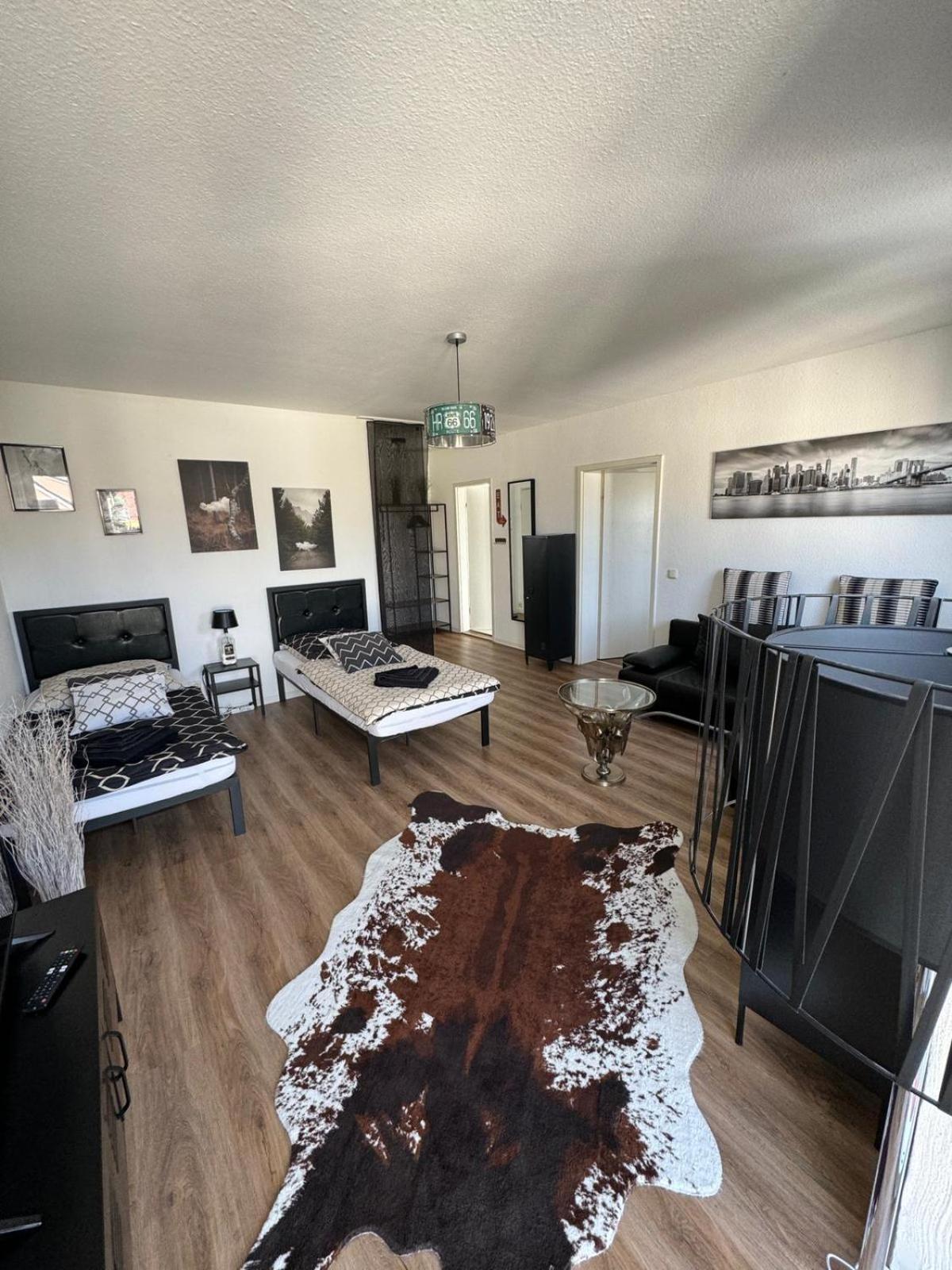 Stylische Ferienwohnung Gratis Wifi Naehe Bahnhof Zwickau Buitenkant foto